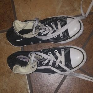Converse tennis shoes